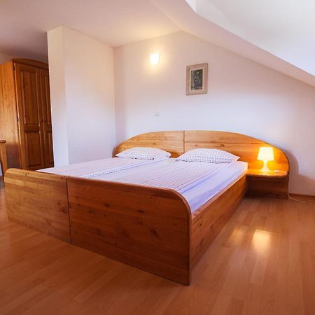 Domacija Malnarjevi Villa Villa Slavina Luaran gambar