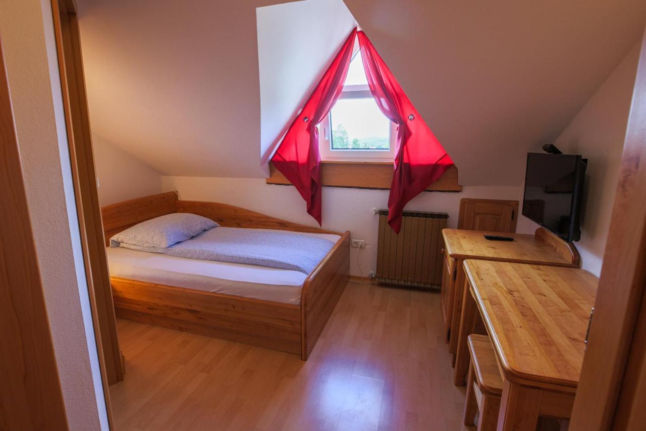 Domacija Malnarjevi Villa Villa Slavina Luaran gambar
