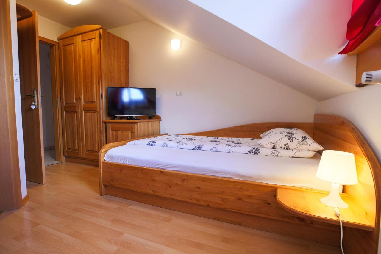 Domacija Malnarjevi Villa Villa Slavina Luaran gambar