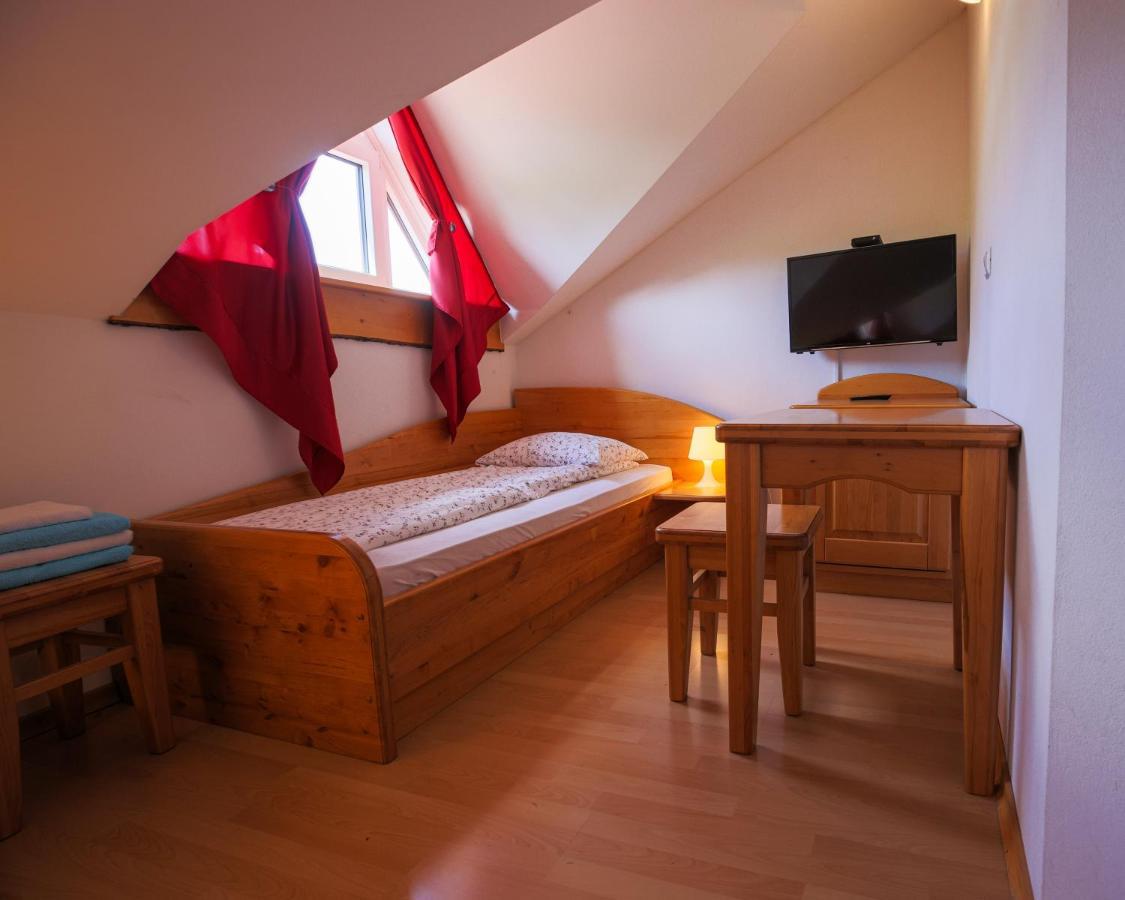 Domacija Malnarjevi Villa Villa Slavina Luaran gambar