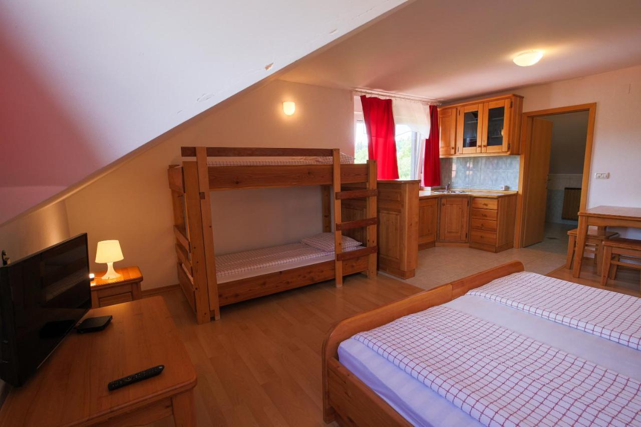 Domacija Malnarjevi Villa Villa Slavina Luaran gambar
