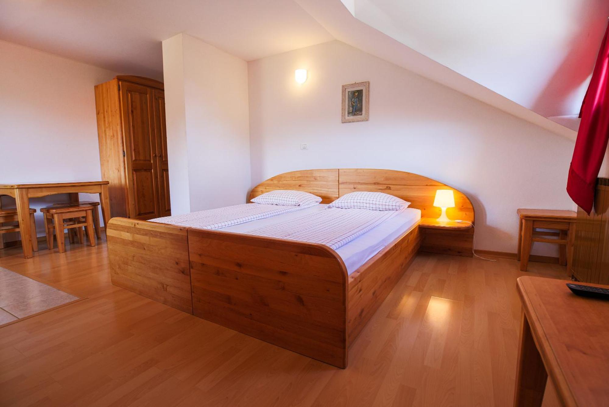 Domacija Malnarjevi Villa Villa Slavina Luaran gambar